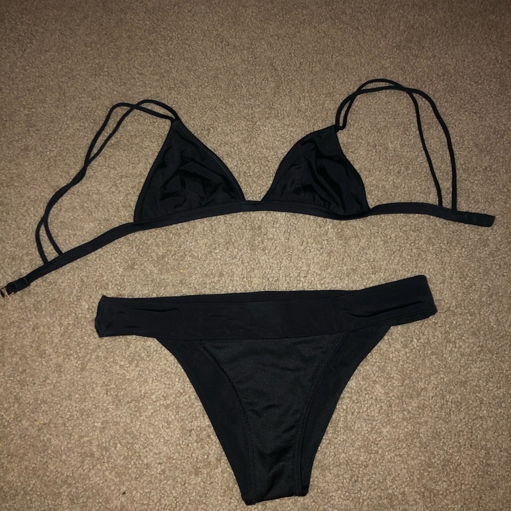Victoria’s Secret bikini
